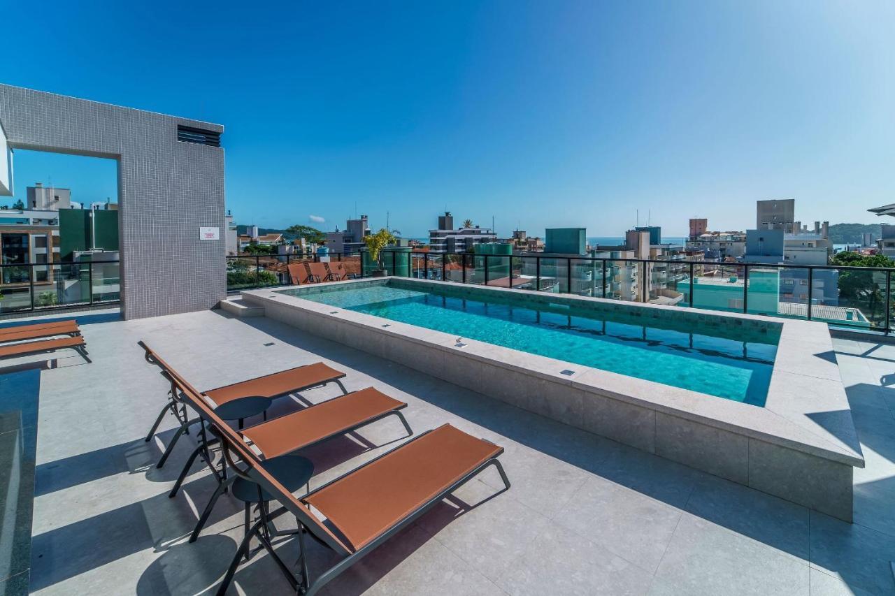 Adra 301 - Apartamento No Centro De Bombinhas - Rooftop Com Piscina E Academia - A Poucos Metros Da Praia - Luaran gambar
